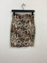 Load image into Gallery viewer, Vtg 80s Tiger Print Skirt Waist 27
