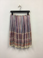 Load image into Gallery viewer, Vtg 80s French Louis Feraud Paris Silk Skirt
