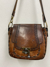 Load image into Gallery viewer, Vtg 70s Tooled leather bag as is
