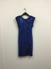 Load image into Gallery viewer, Vtg 80s Keyhole Sequin Fitted Dress
