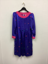 Load image into Gallery viewer, Vtg Flora Kung Dress
