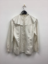 Load image into Gallery viewer, Vtg 80s Silk Embroidered Blouse
