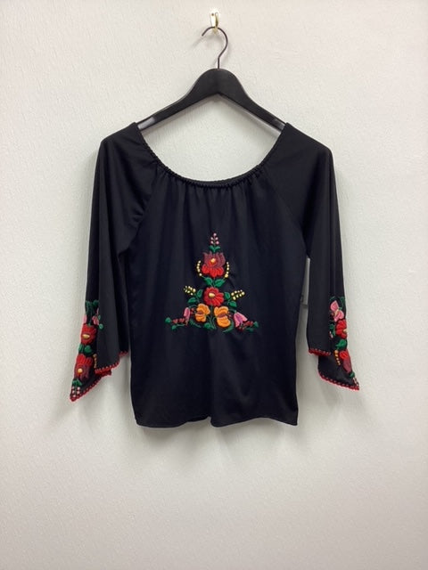 Vtg 70s Embroidered Top