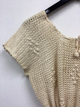 Load image into Gallery viewer, Vtg 70s Crochet Top
