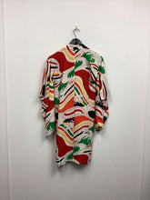 Load image into Gallery viewer, Vtg Red Print Kimono
