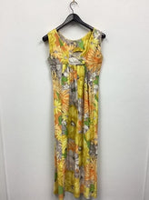 Load image into Gallery viewer, Vtg 60s Hawaiian Max Dress - As Is
