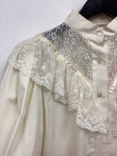 Load image into Gallery viewer, Vtg 80s Lace Creme Prairie Blouse
