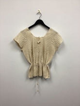 Load image into Gallery viewer, Vtg 70s Crochet Top
