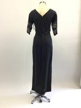 Load image into Gallery viewer, Vtg 60s Hawaiian Maxi Hawaiian Dress

