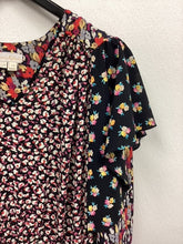 Load image into Gallery viewer, Vtg 80s Floral Drop Waist Dress
